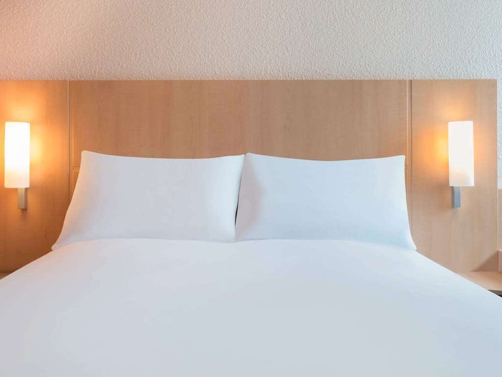 Hotel Ibis Nantes Centre Gare Sud photo 3