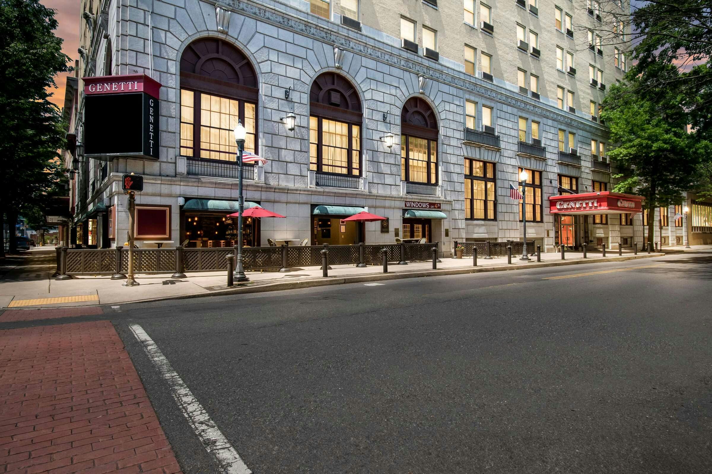 Sure Stay Signature Collection Genetti Hotel