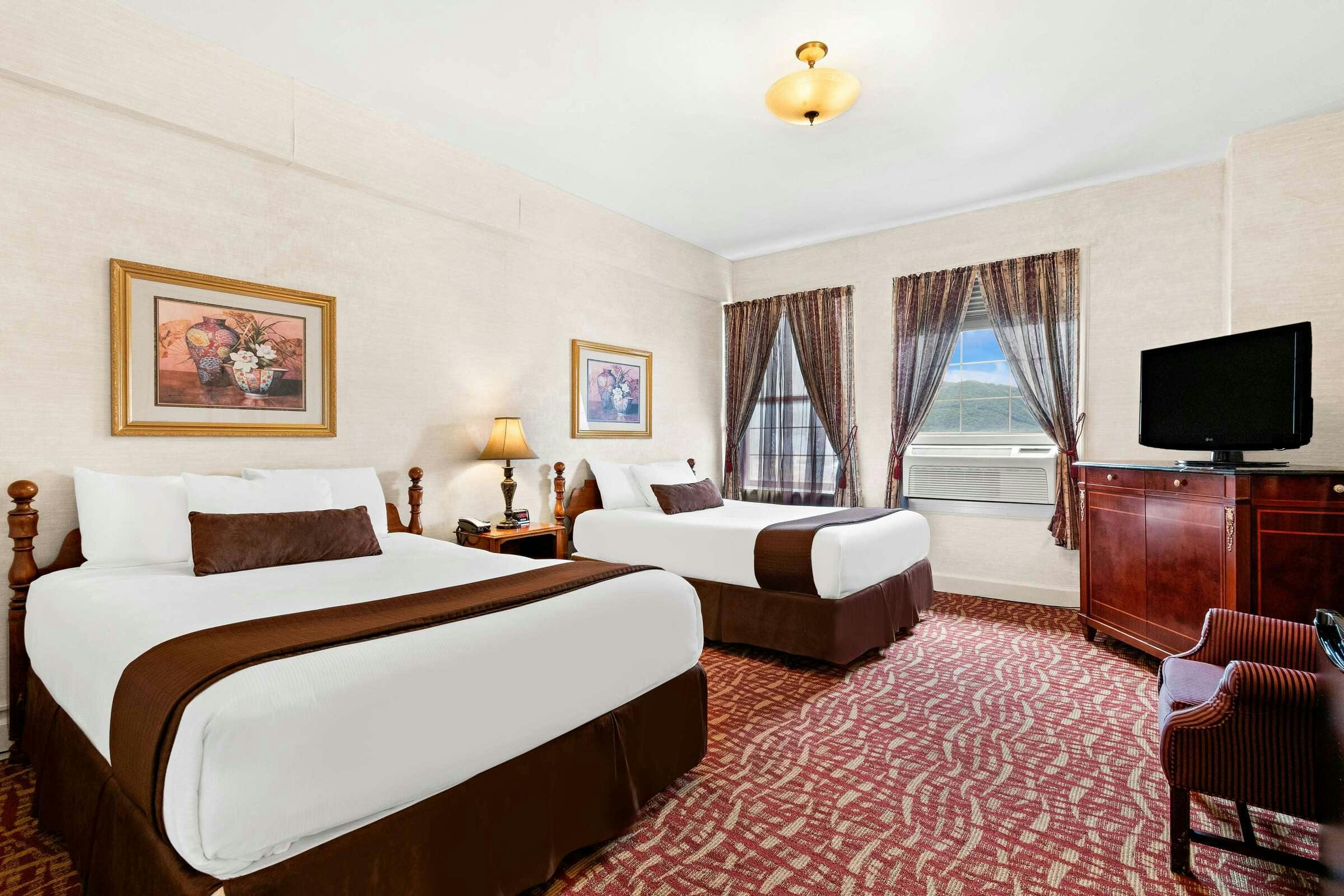 Hotel Sure Stay Signature Collection Genetti Hotel photo 1