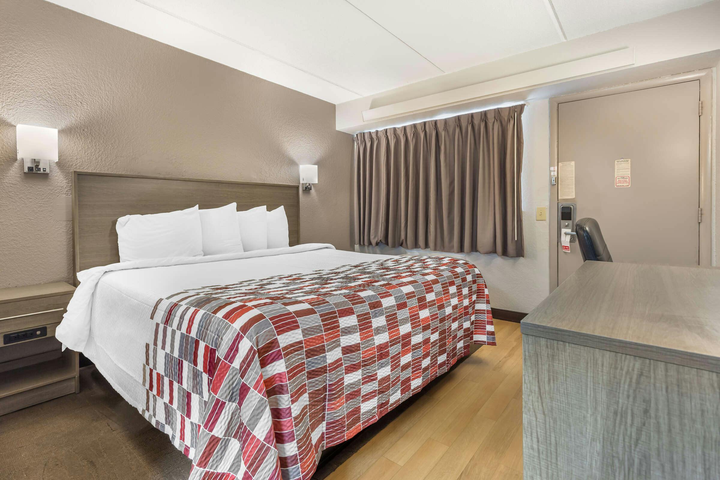 Hotel Red Roof Inn Durham - Duke University Medical Center photo 2