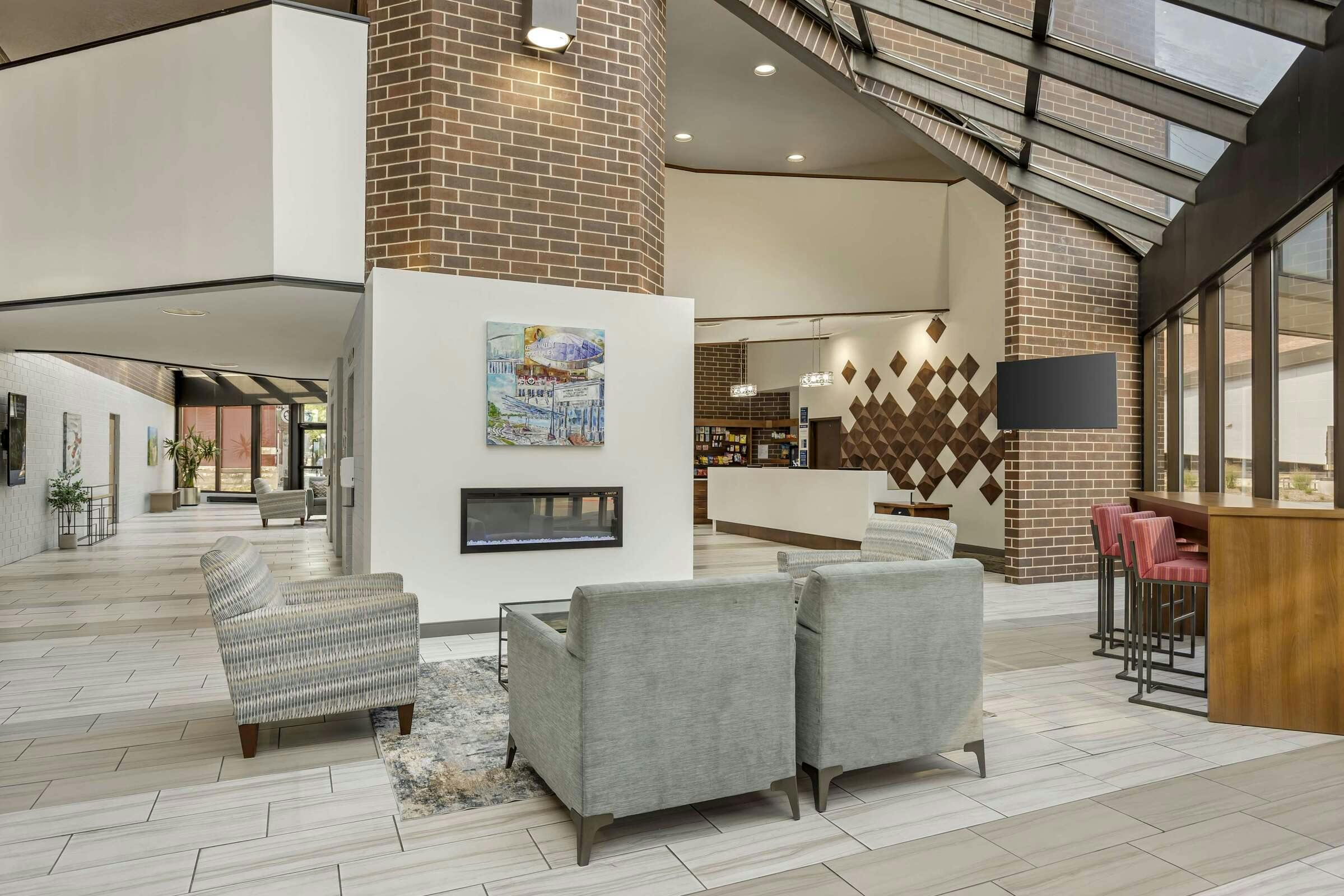 Best Western Plus Executive Residency Waterloo & Cedar Falls