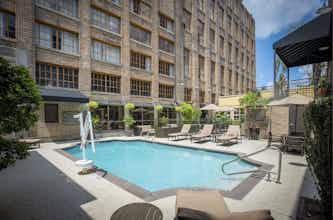 Hotel Hampton Inn And Suites New Orleans Convention Center photo 1