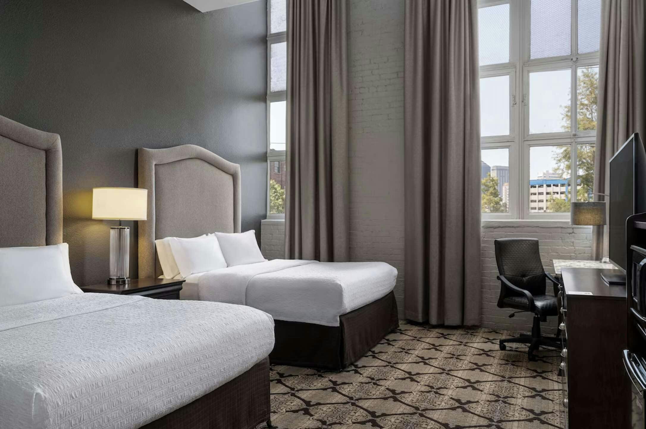 Hotel Hampton Inn And Suites New Orleans Convention Center photo 4