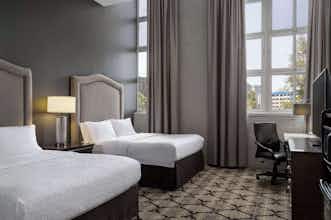 Hotel Hampton Inn And Suites New Orleans Convention Center photo 4
