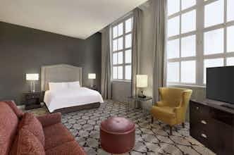 Hotel Hampton Inn And Suites New Orleans Convention Center photo 5