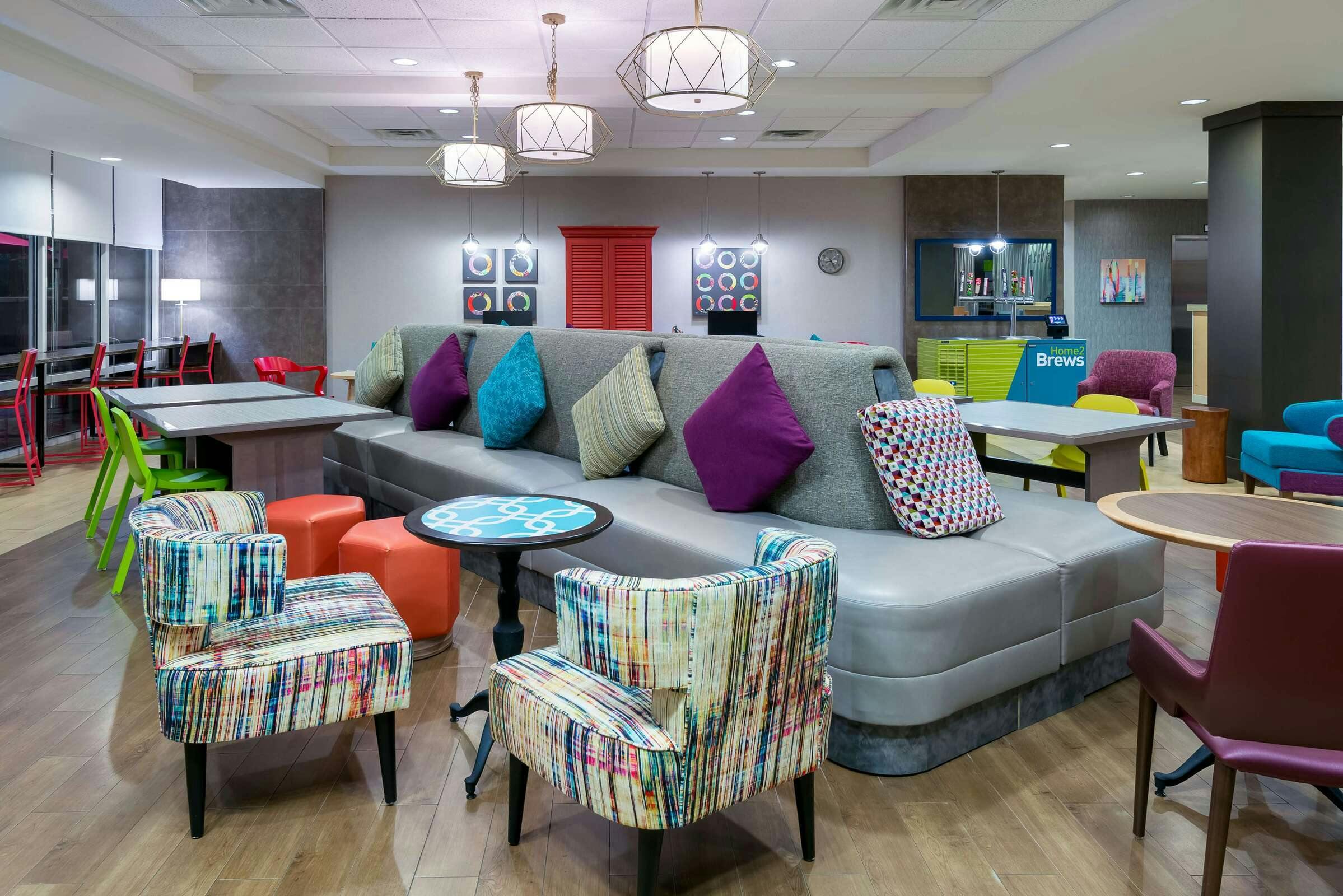 Hotel Home2 Suites by Hilton Charleston Airport Convention Center photo 1