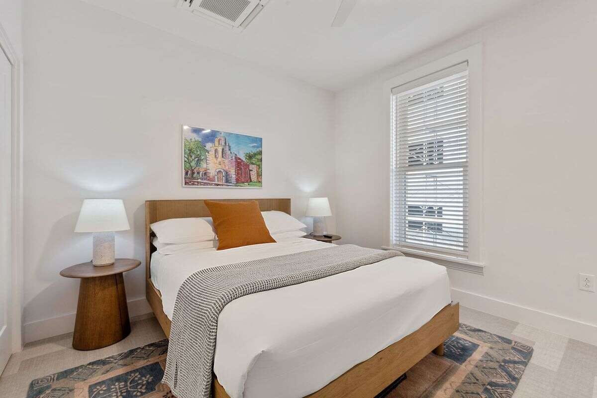 Hotel The Continental, Hosted by Placemakr photo 1