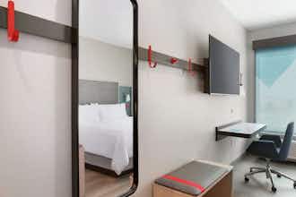 Hotel Avid Hotel Coralville Iowa City photo 3