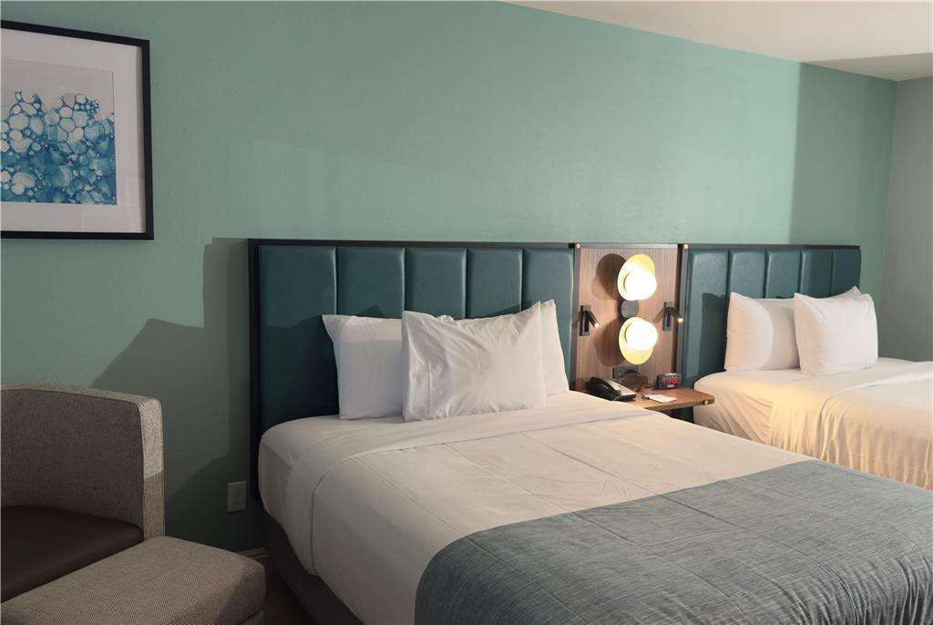 Hotel Wingate by Wyndham Farmington NM photo 5