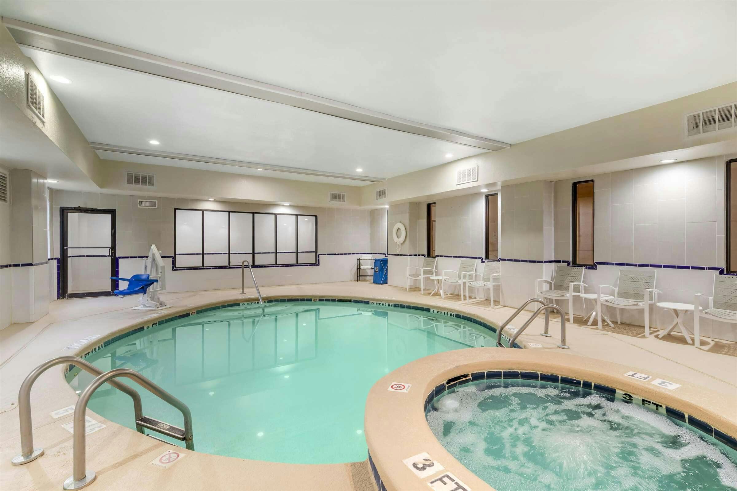 Hotel Best Western Plus Richmond Hill Inn photo 2