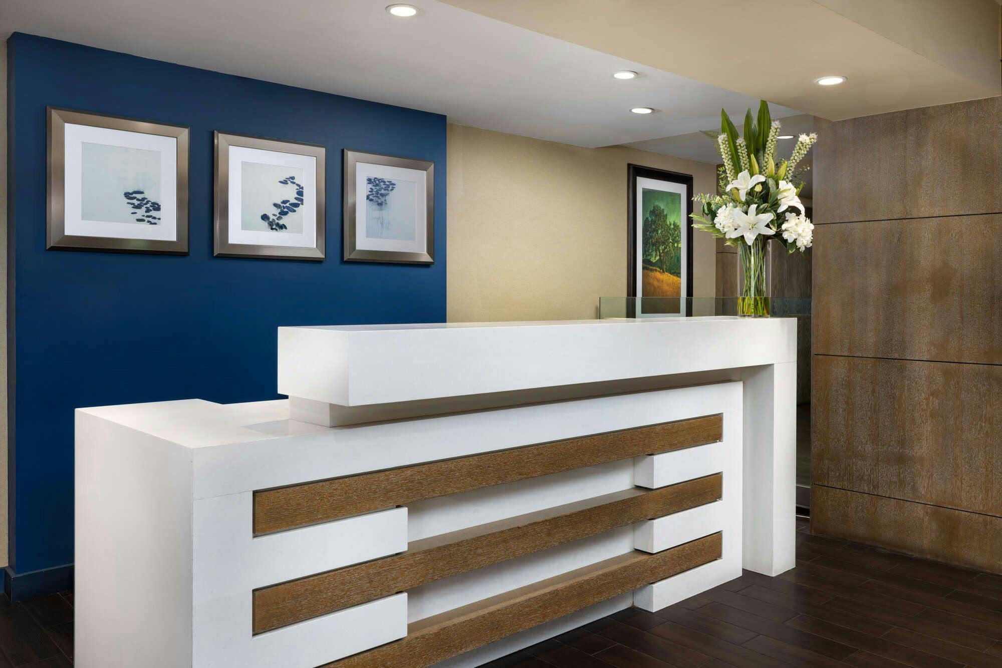 Hotel The Anza Hotel Calabasas photo 1