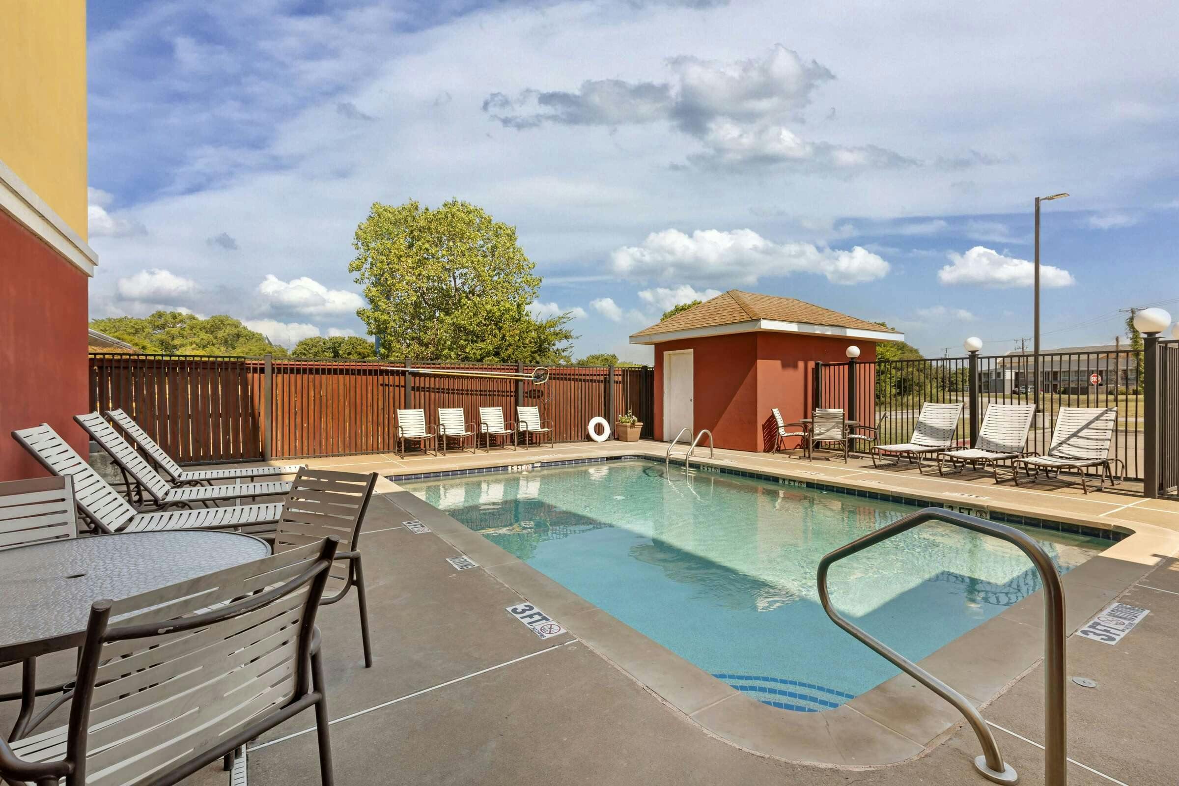 Hotel Best Western Plus Waco North photo 3