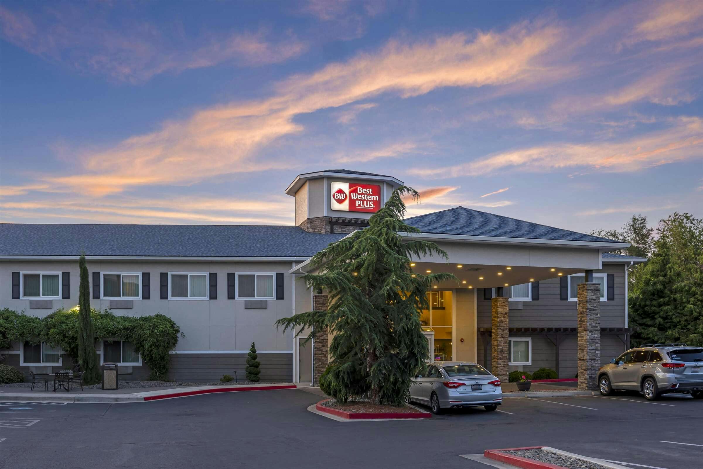Best Western Plus Vintage Valley Inn