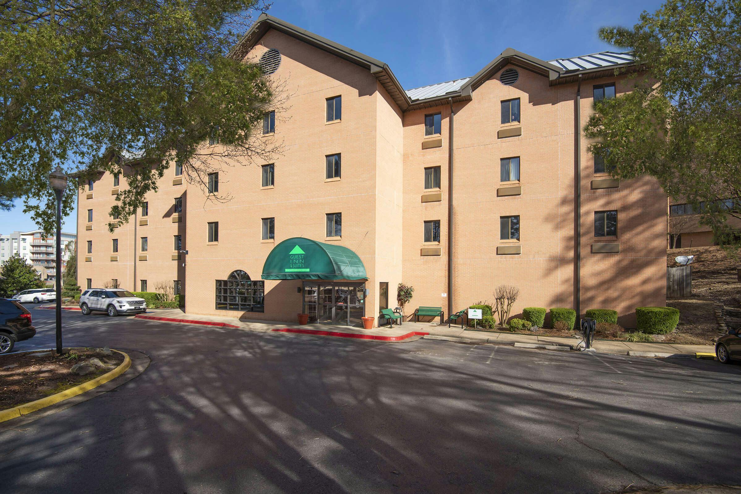 Guest Inn and Suites Midtown Medical Center