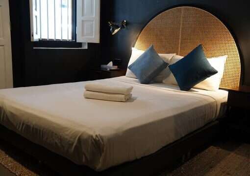 Check Inn Hotel