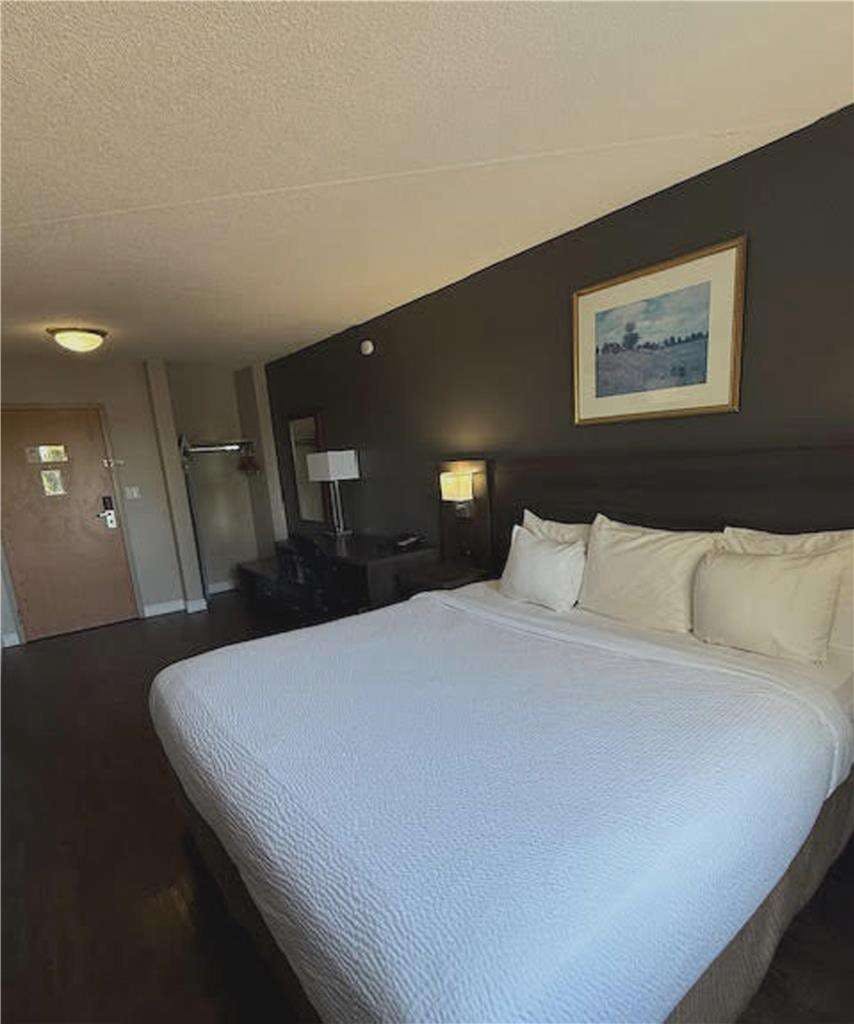 Hotel Sure Stay By Best Western Brockville photo 4