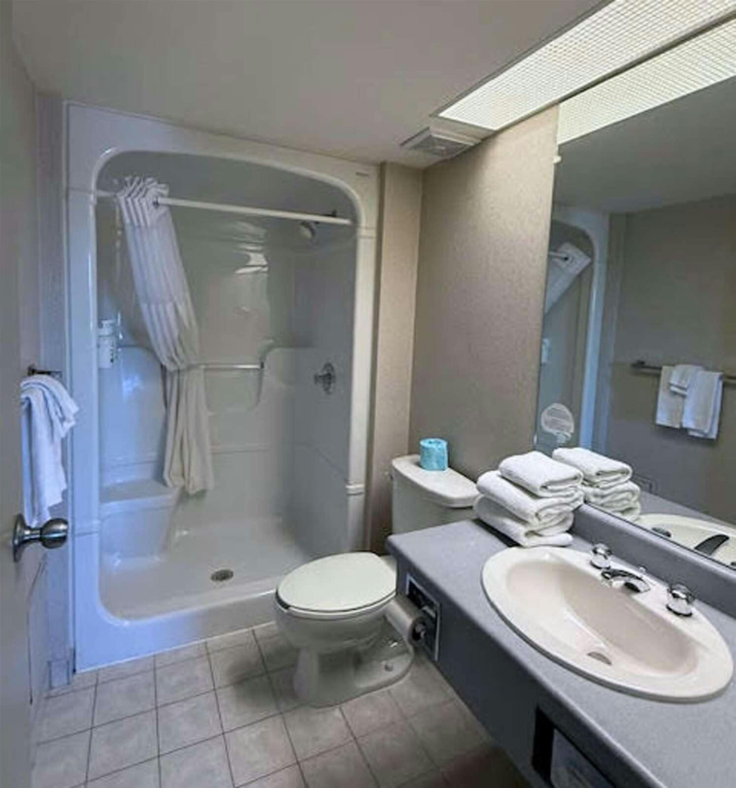 Hotel Sure Stay By Best Western Brockville photo 4