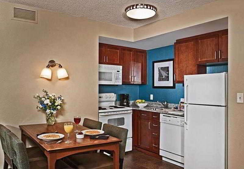 Hotel Residence Inn Baltimore Downtown/ Inner Harbor photo 3