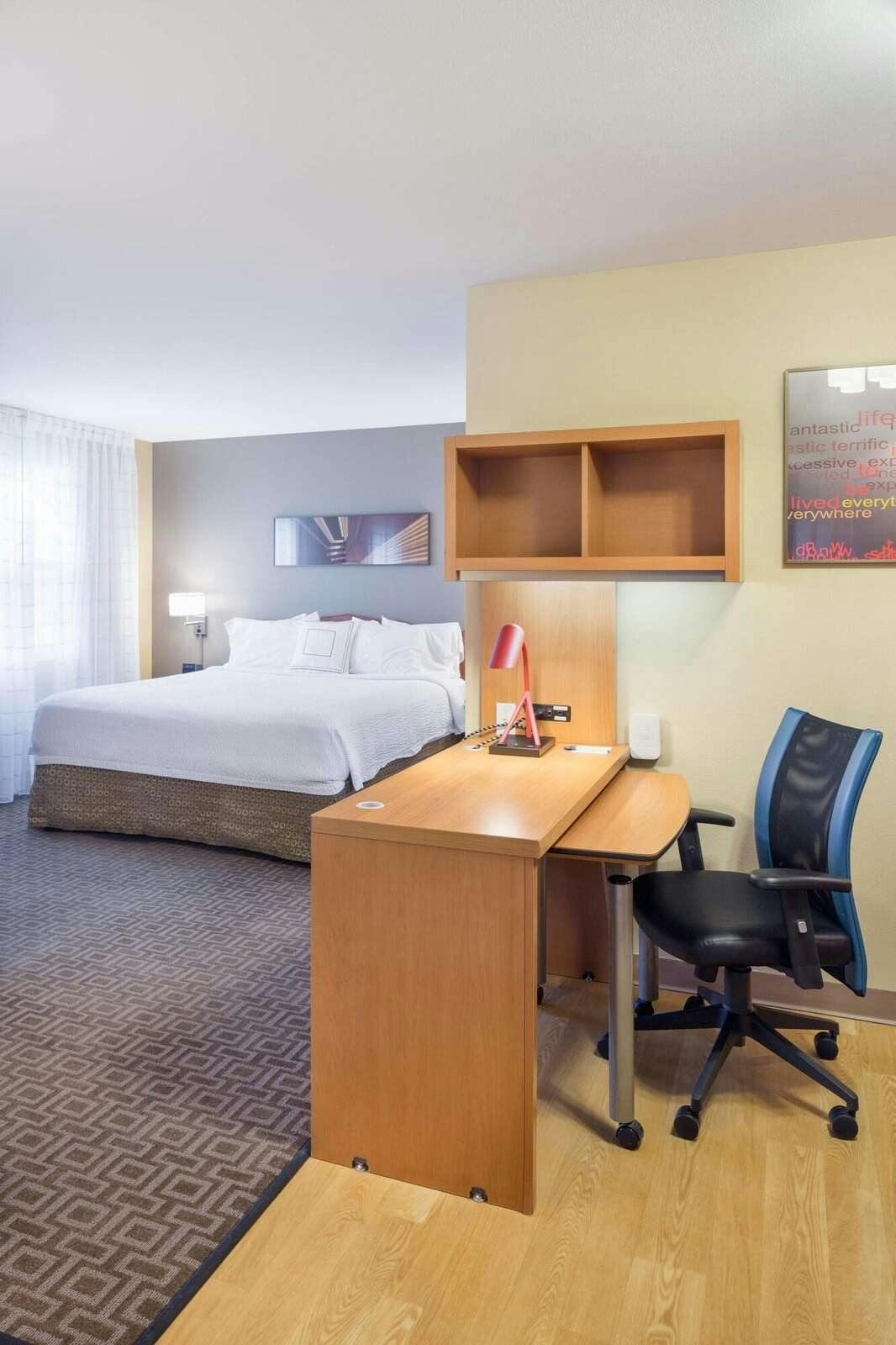 Hotel Towneplace Suites By Marriott Portland Hillsboro photo 1