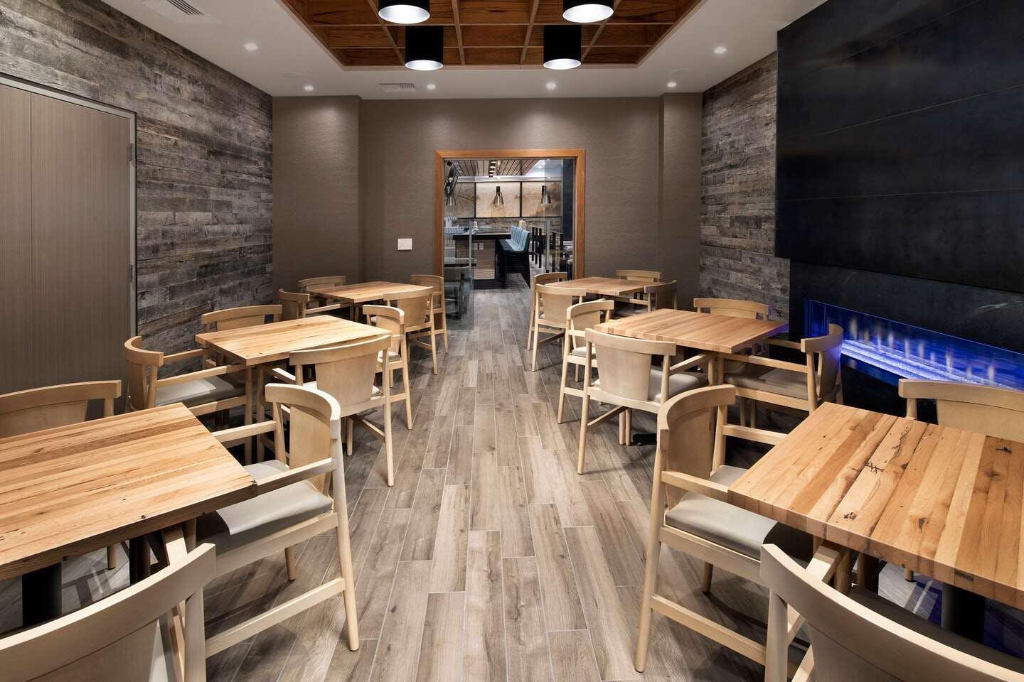 Hotel Delta Hotels Seattle Everett photo 5