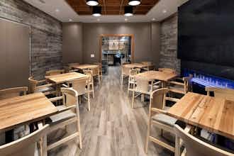 Hotel Delta Hotels Seattle Everett photo 5