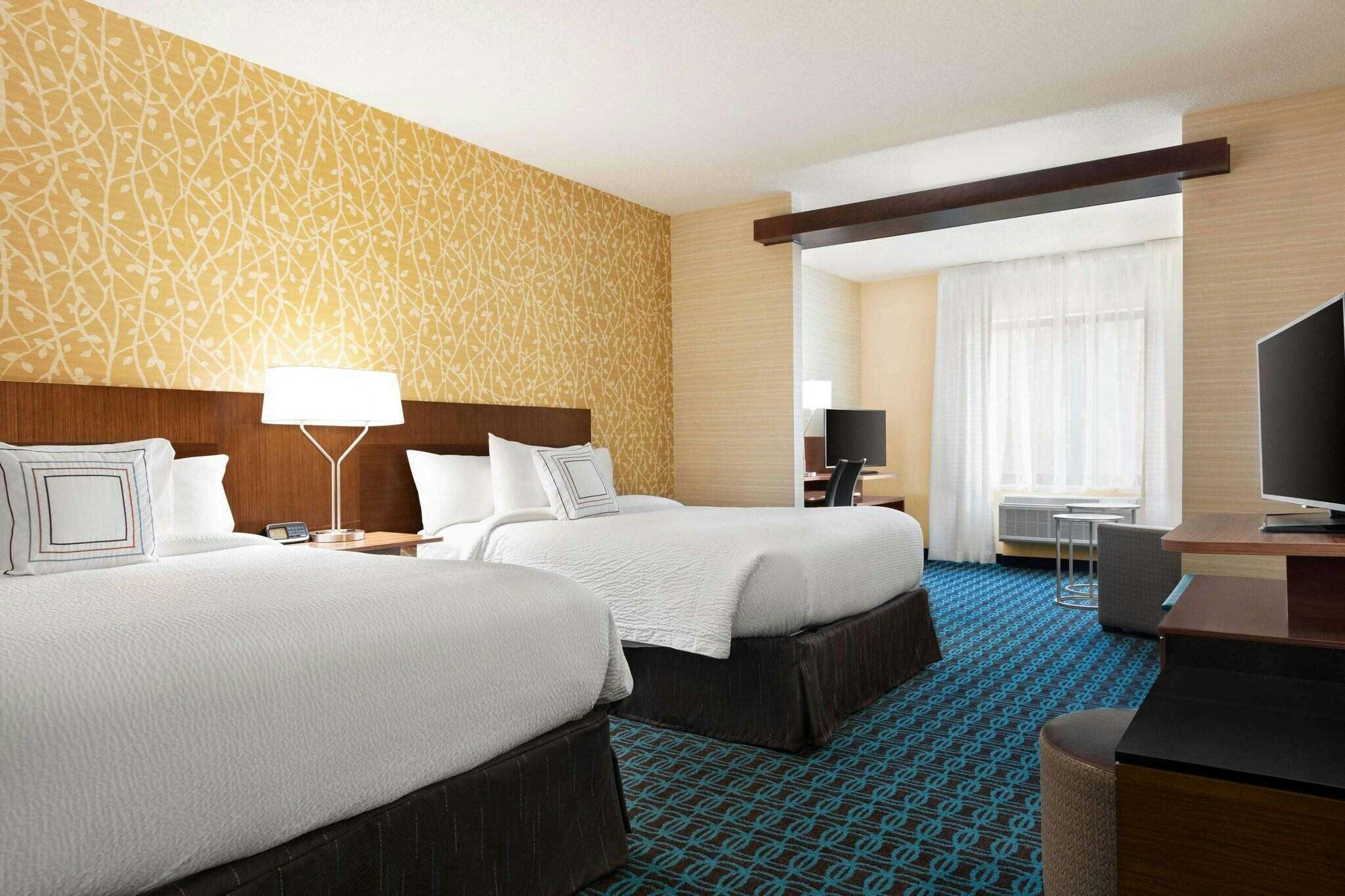 Hotel Fairfield Inn & Suites by Marriott Charlottesville photo 4