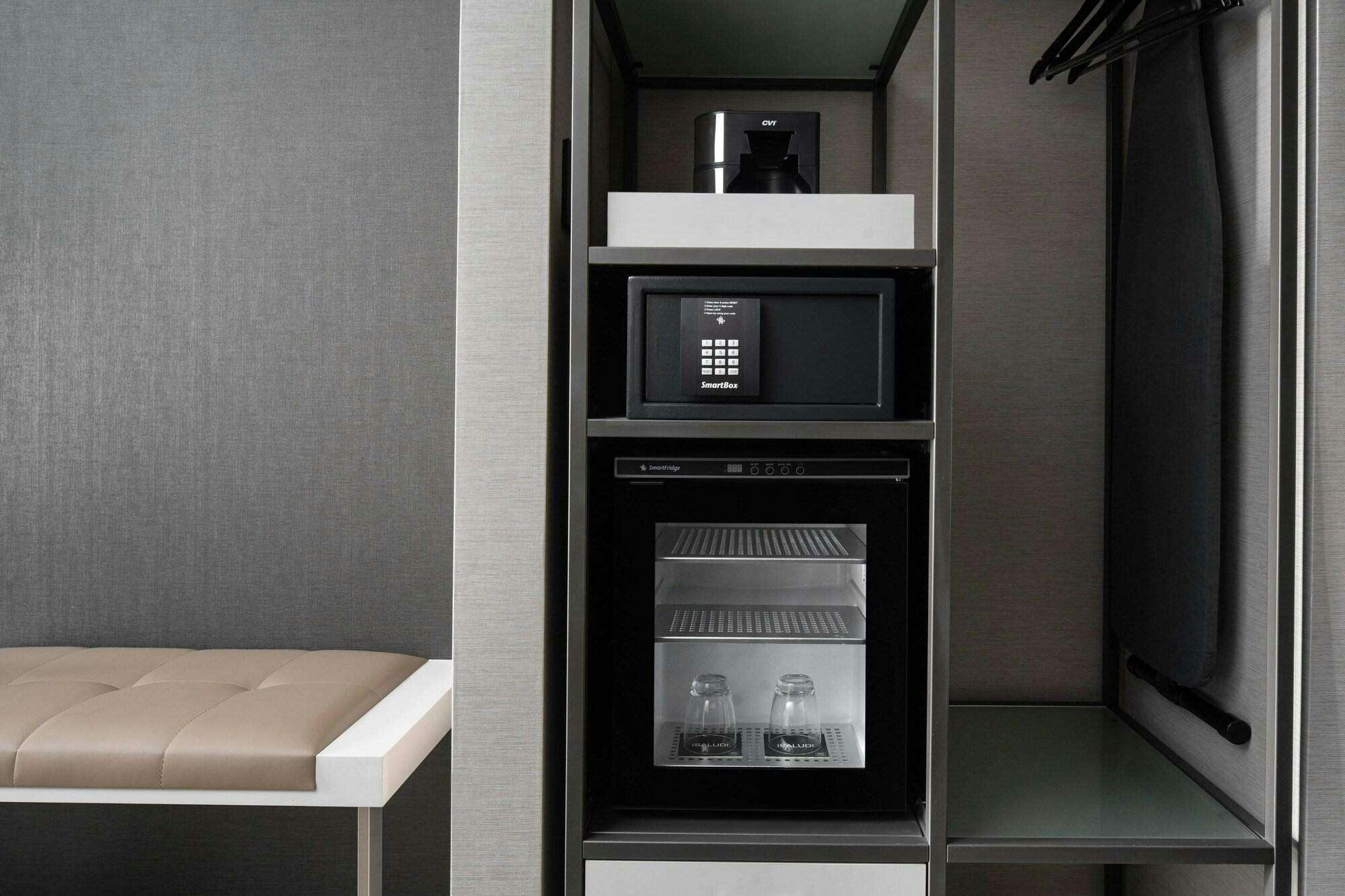 Hotel Ac Santa Rosa Downtown photo 2