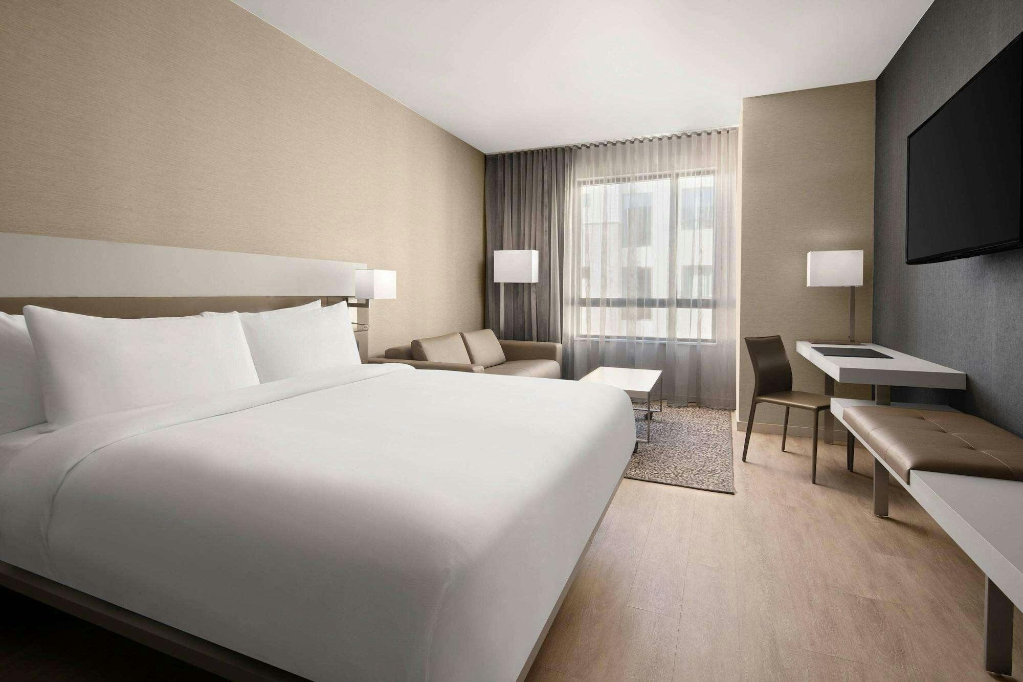 Hotel Ac Santa Rosa Downtown photo 3