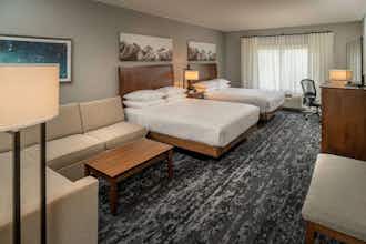 Hotel Delta Hotels By Marriott Huntington Mall photo 1
