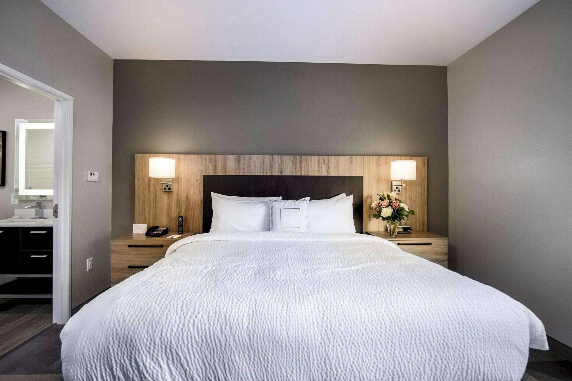 Hotel Towneplace Suites Houston Hobby Airport photo 2