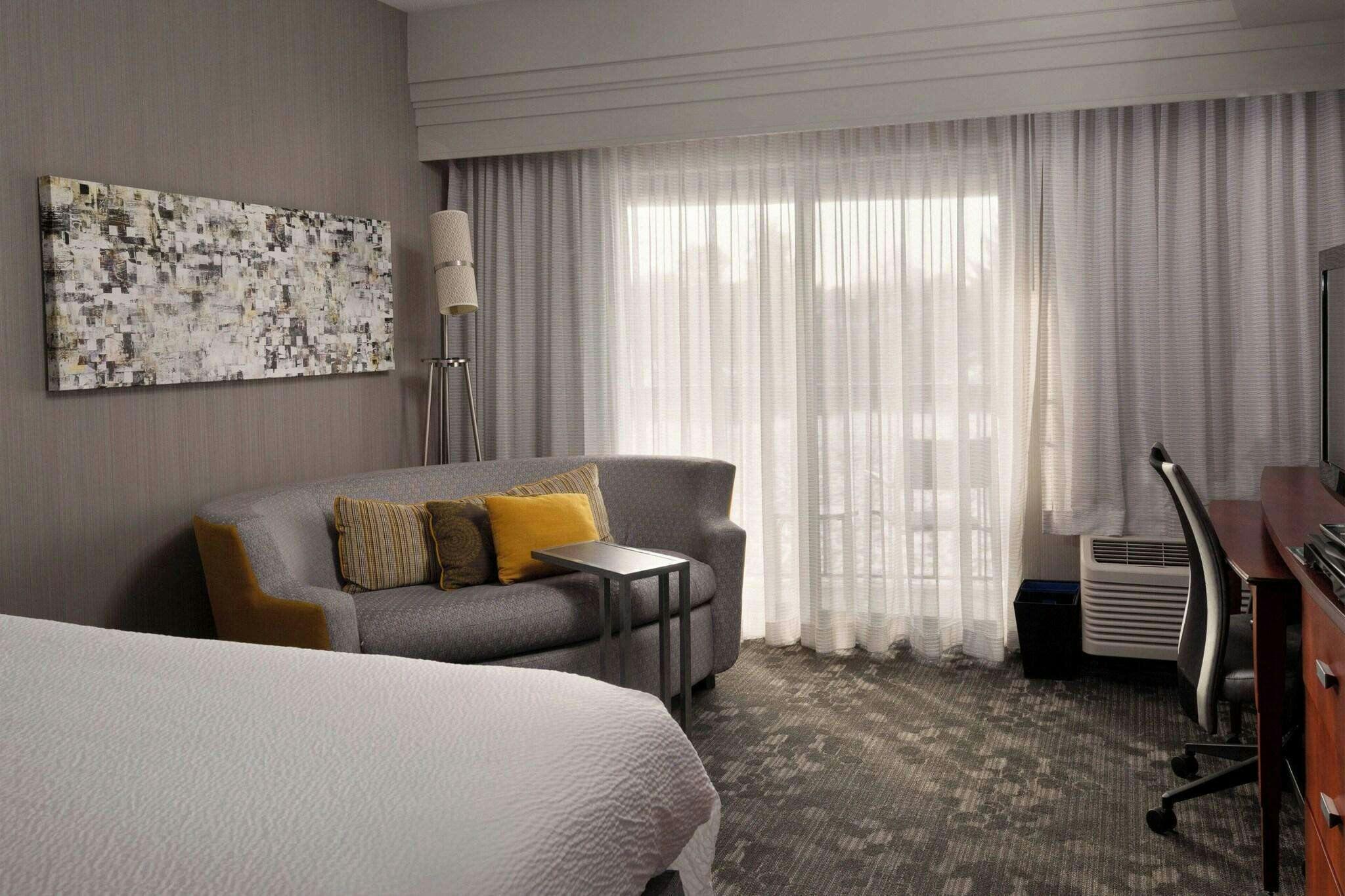Hotel Courtyard By Marriott Harrisburg Hershey photo 1