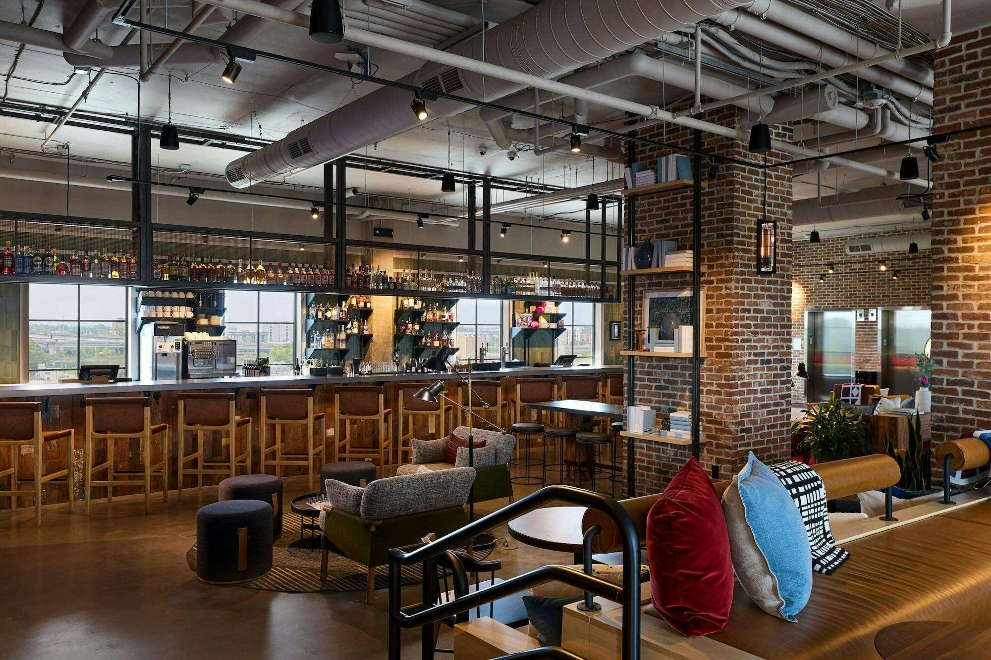 Hotel Moxy Charleston Downtown photo 5