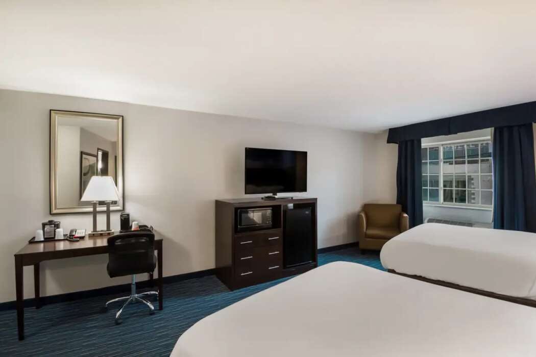 Hotel Clarion Pointe Syracuse Downtown photo 3