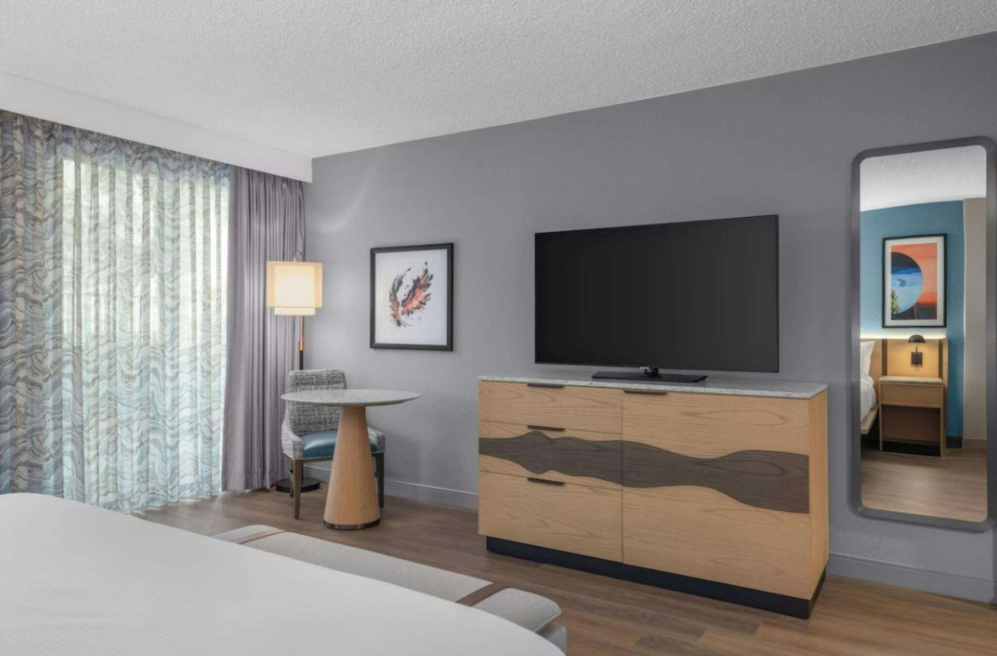 Hotel DoubleTree by Hilton Phoenix Midtown photo 2