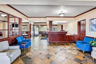 Hotel Baymont Yakima Riverfront photo 5