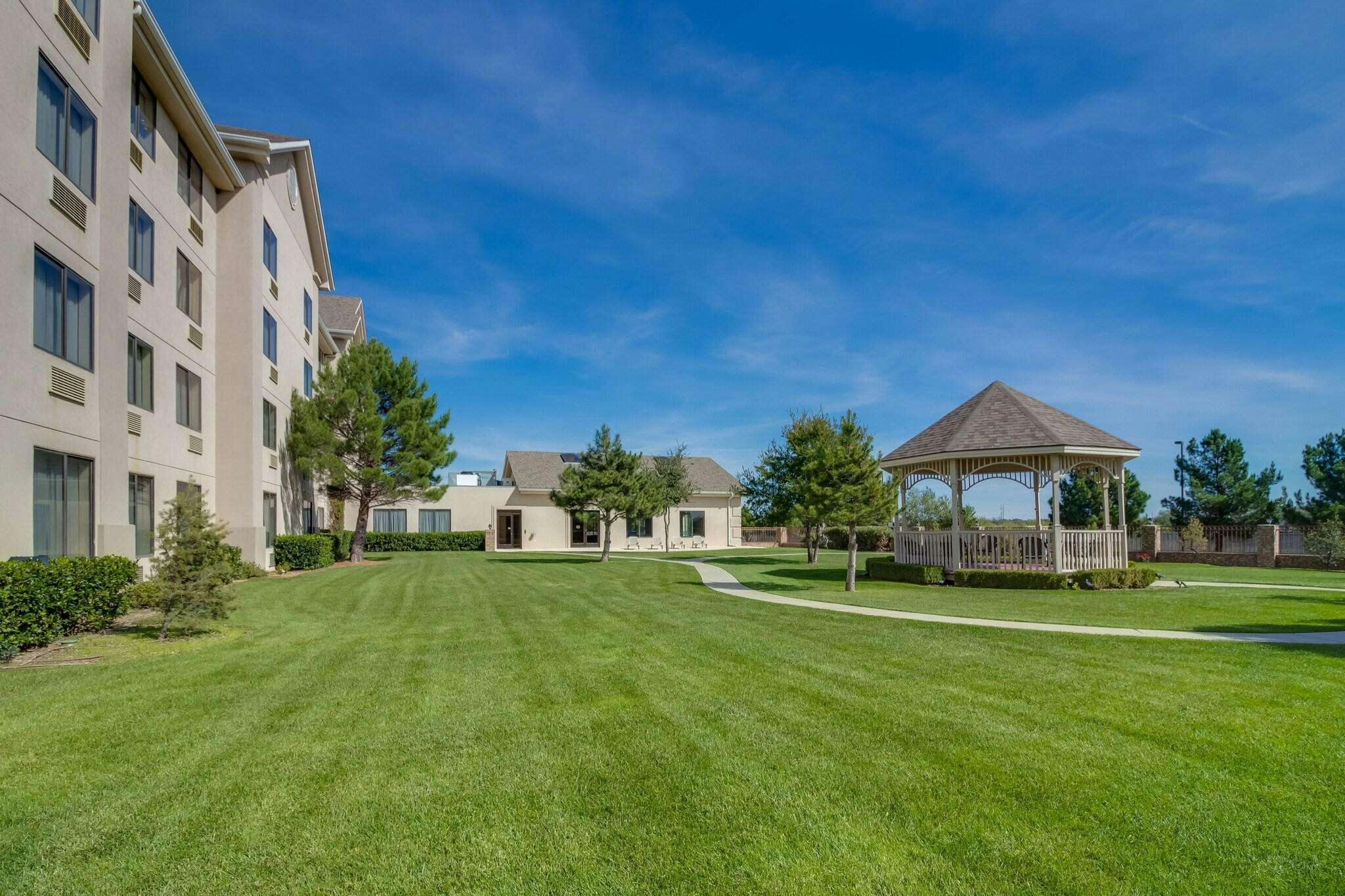 Hotel Spark by Hilton Amarillo East photo 3