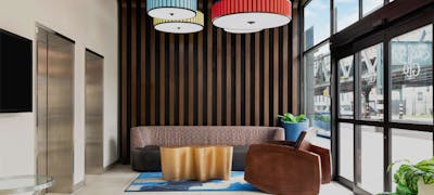 Glō Best Western Bronx Nyc
