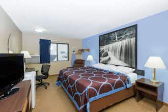 Hotel Super 8 Manhattan KS photo 4