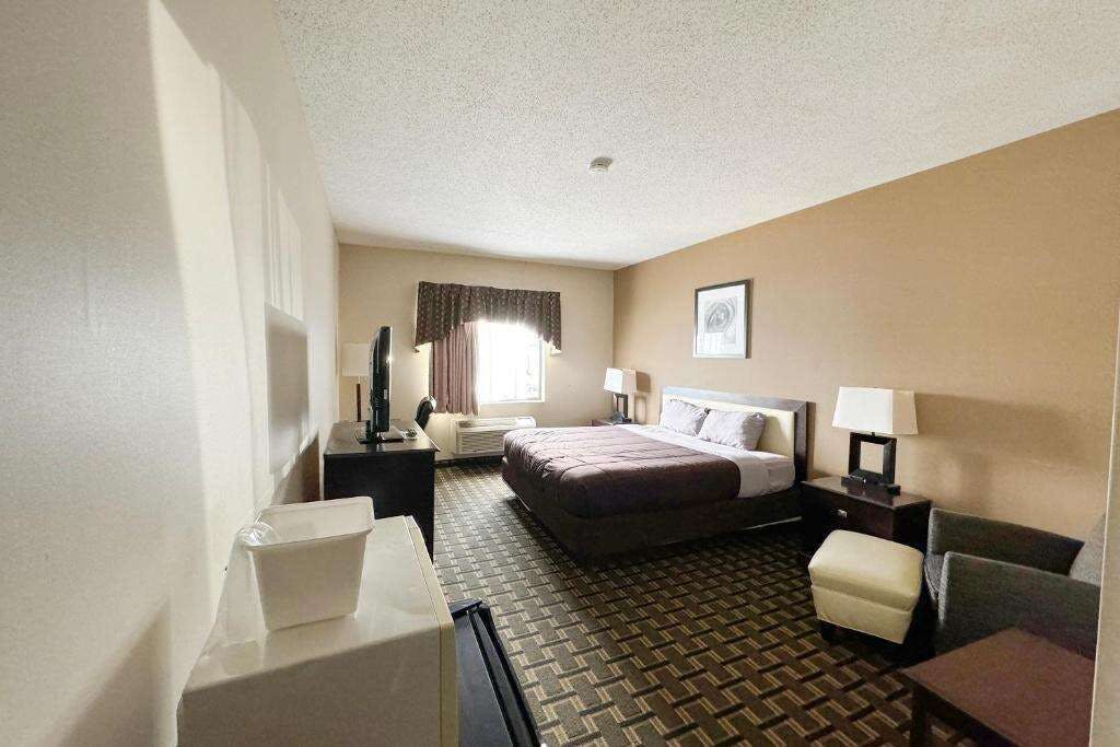 Hotel Fairbridge Inn & Suites Batavia - Darien Amusement Park photo 5