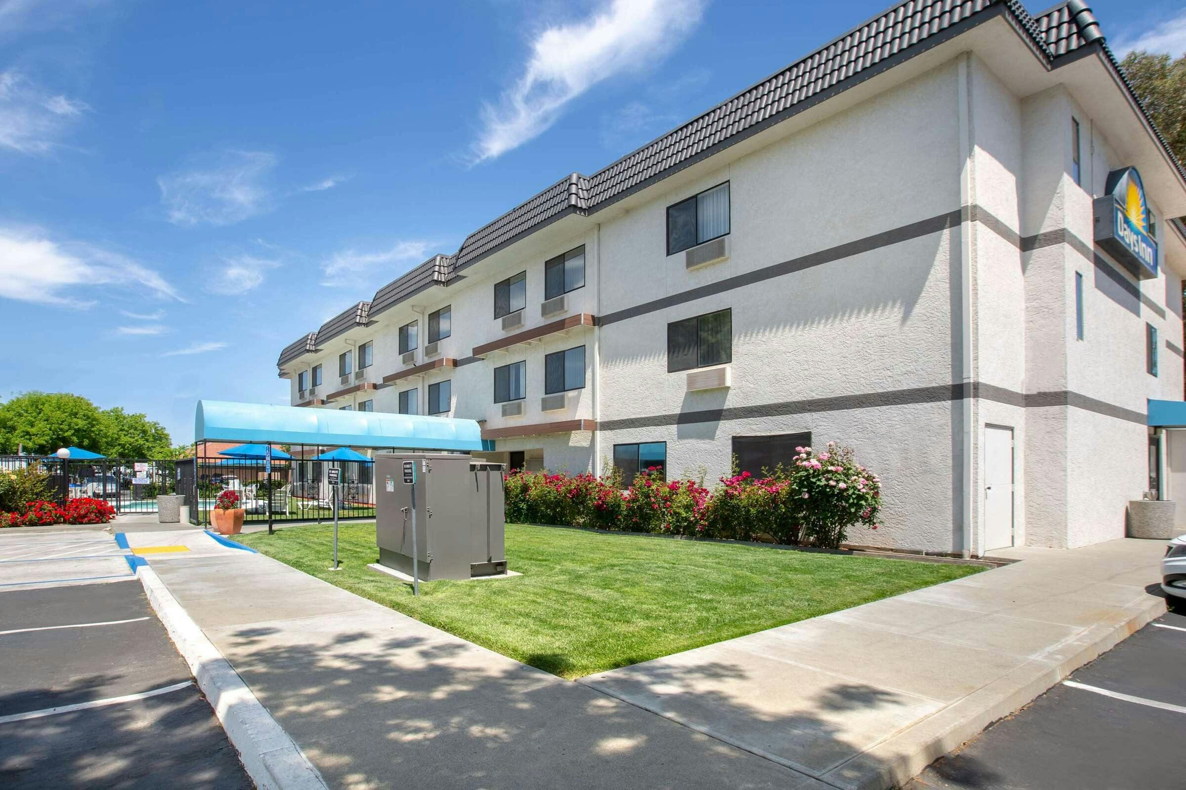 Hotel Days Inn by Wyndham Woodland photo 4