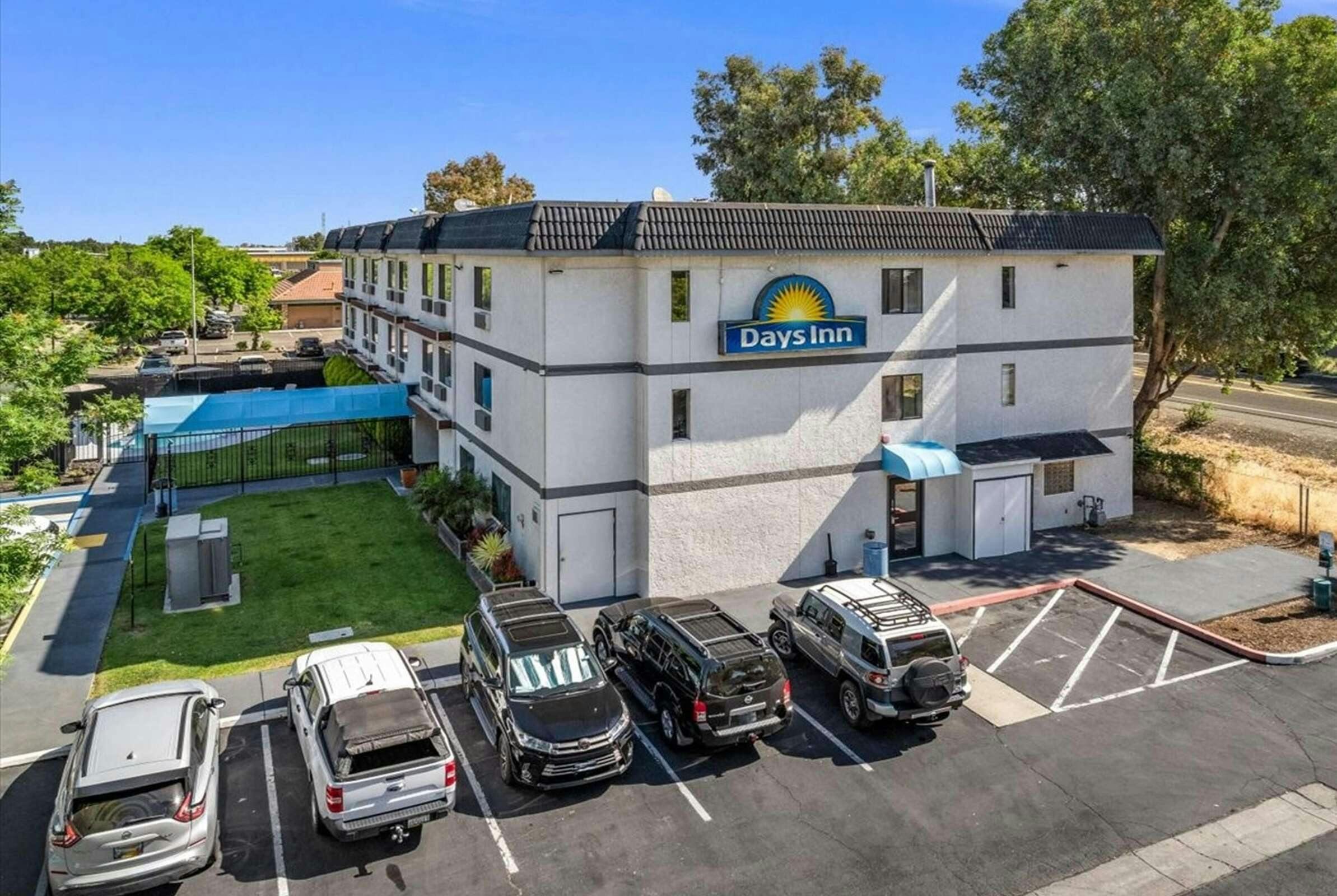 Hotel Days Inn by Wyndham Woodland photo 5