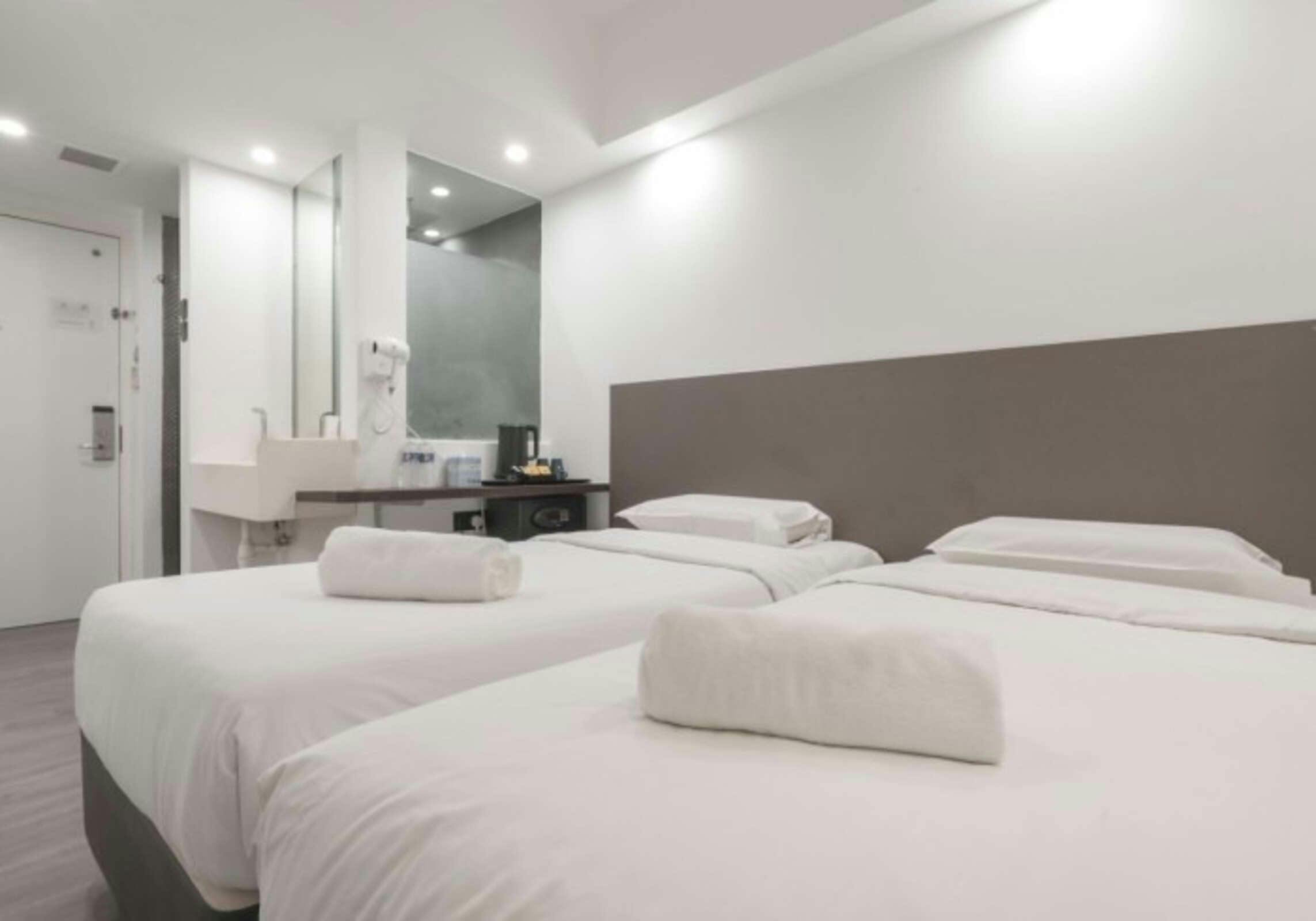 Hotel A Hotel Dickson photo 1