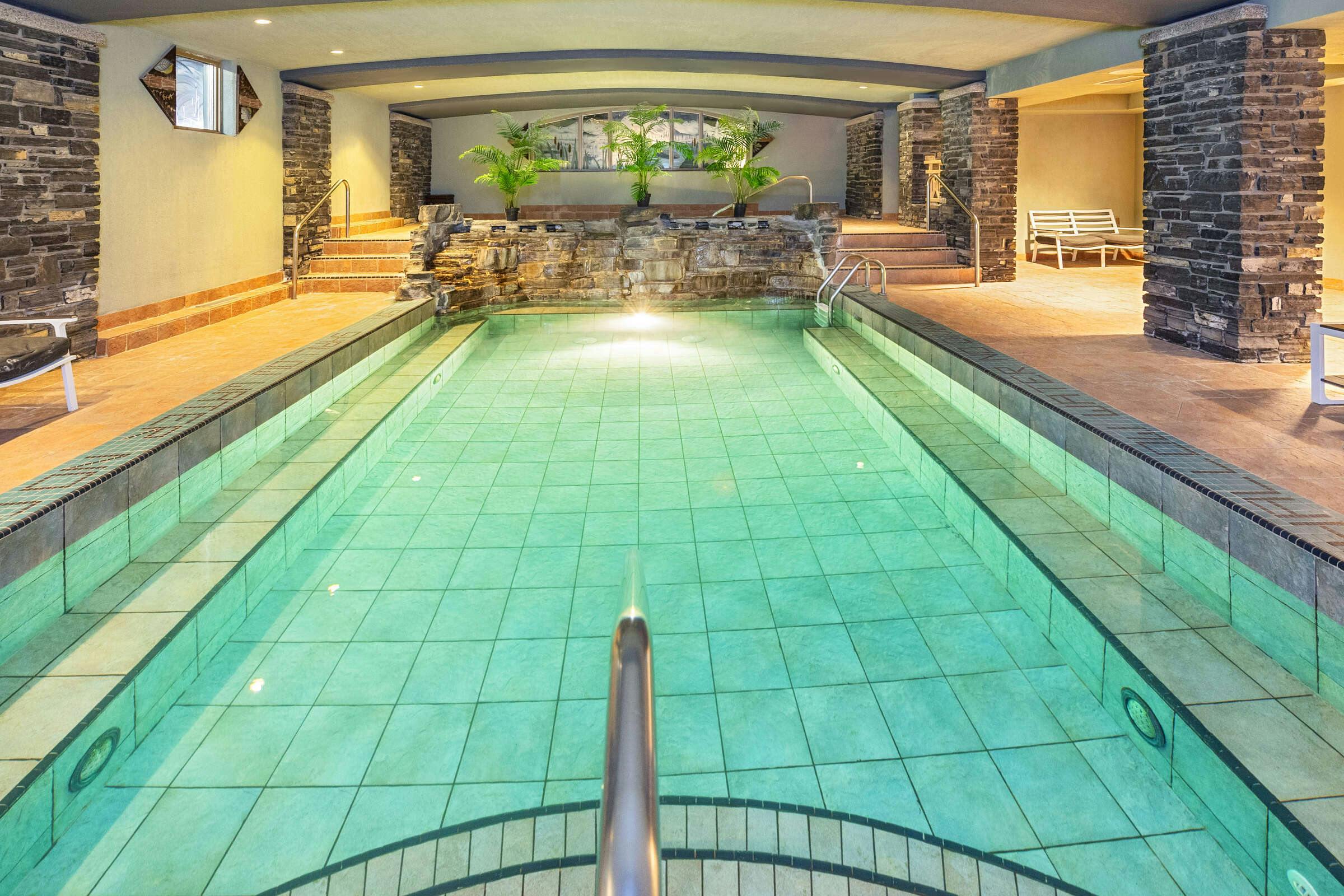 Hotel Royal Canadian Lodge Banff photo 3