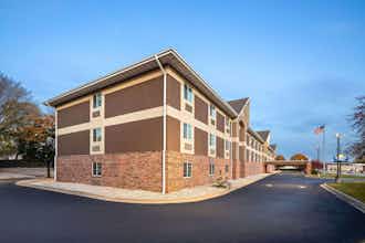Hotel Days Inn and Suites Green Bay photo 4