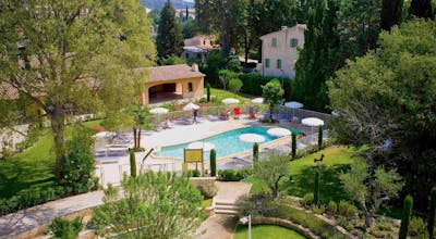 Novotel Pont de L'Arc Fenouillères