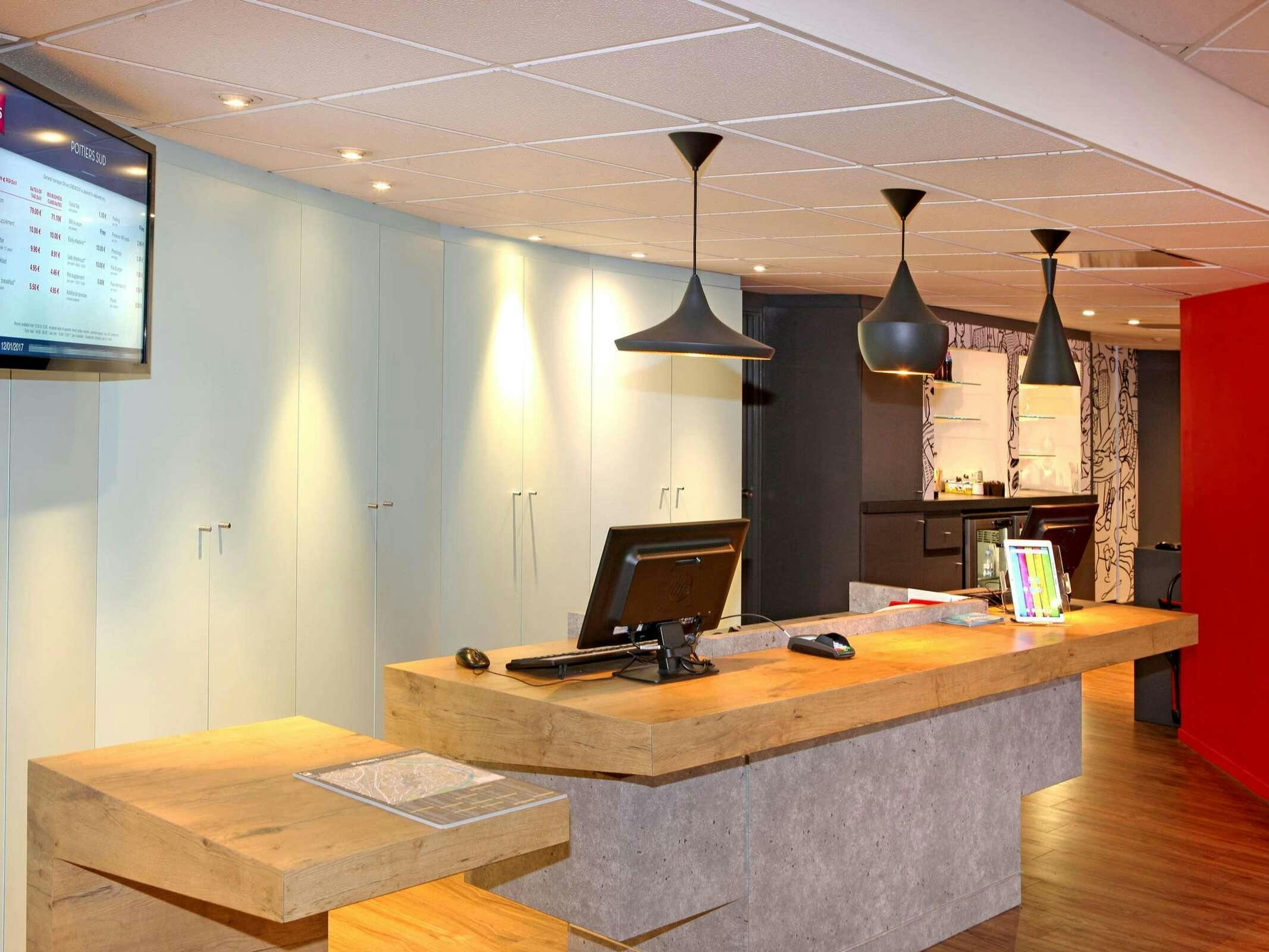 Hotel Ibis Poitiers Sud photo 3