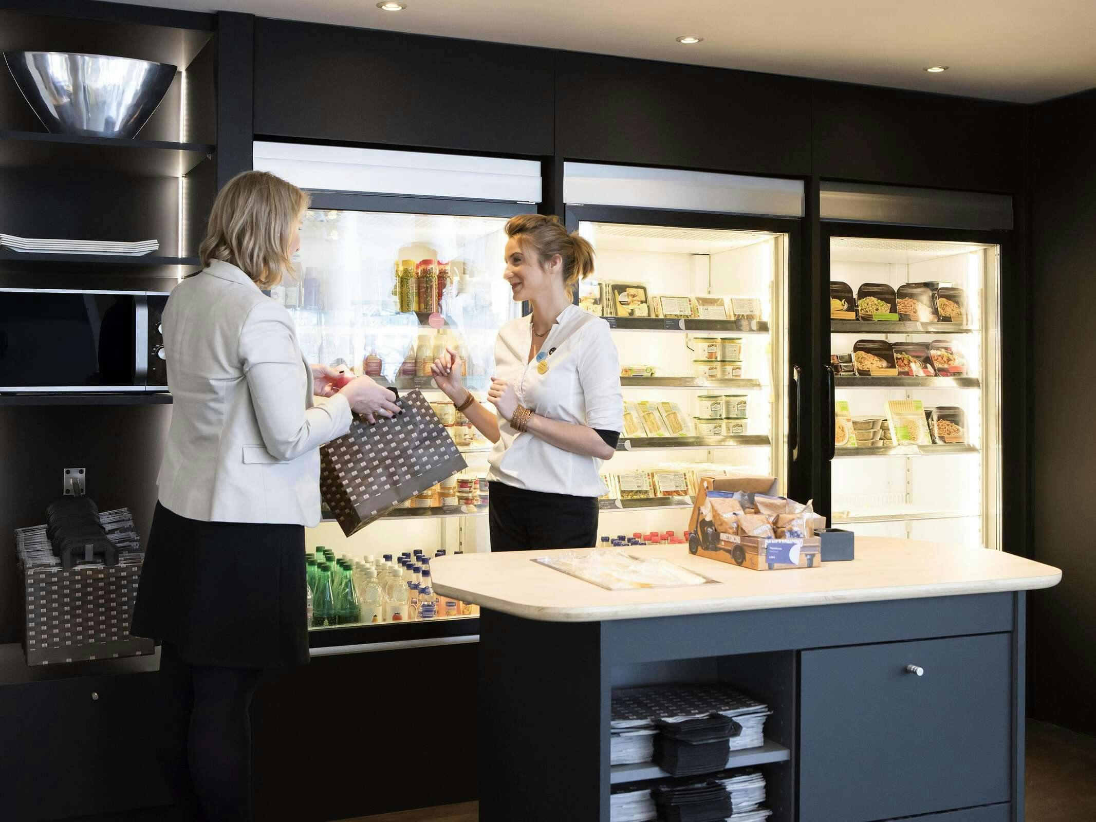 Hotel Novotel Suites Gare Lille Europe photo 1