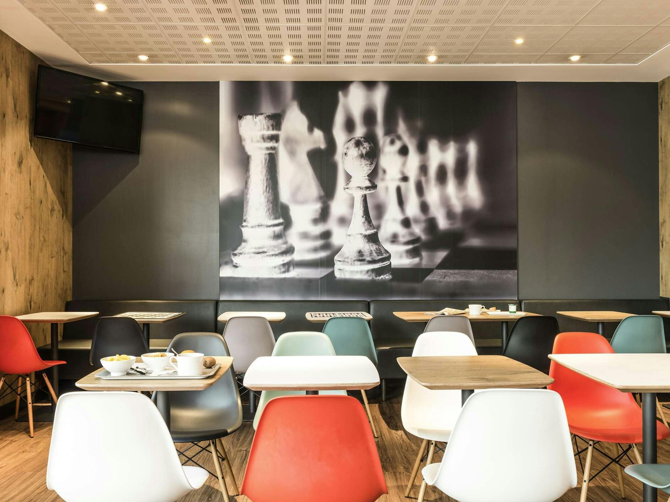 Hotel Ibis Bordeaux Centre Bastide photo 3