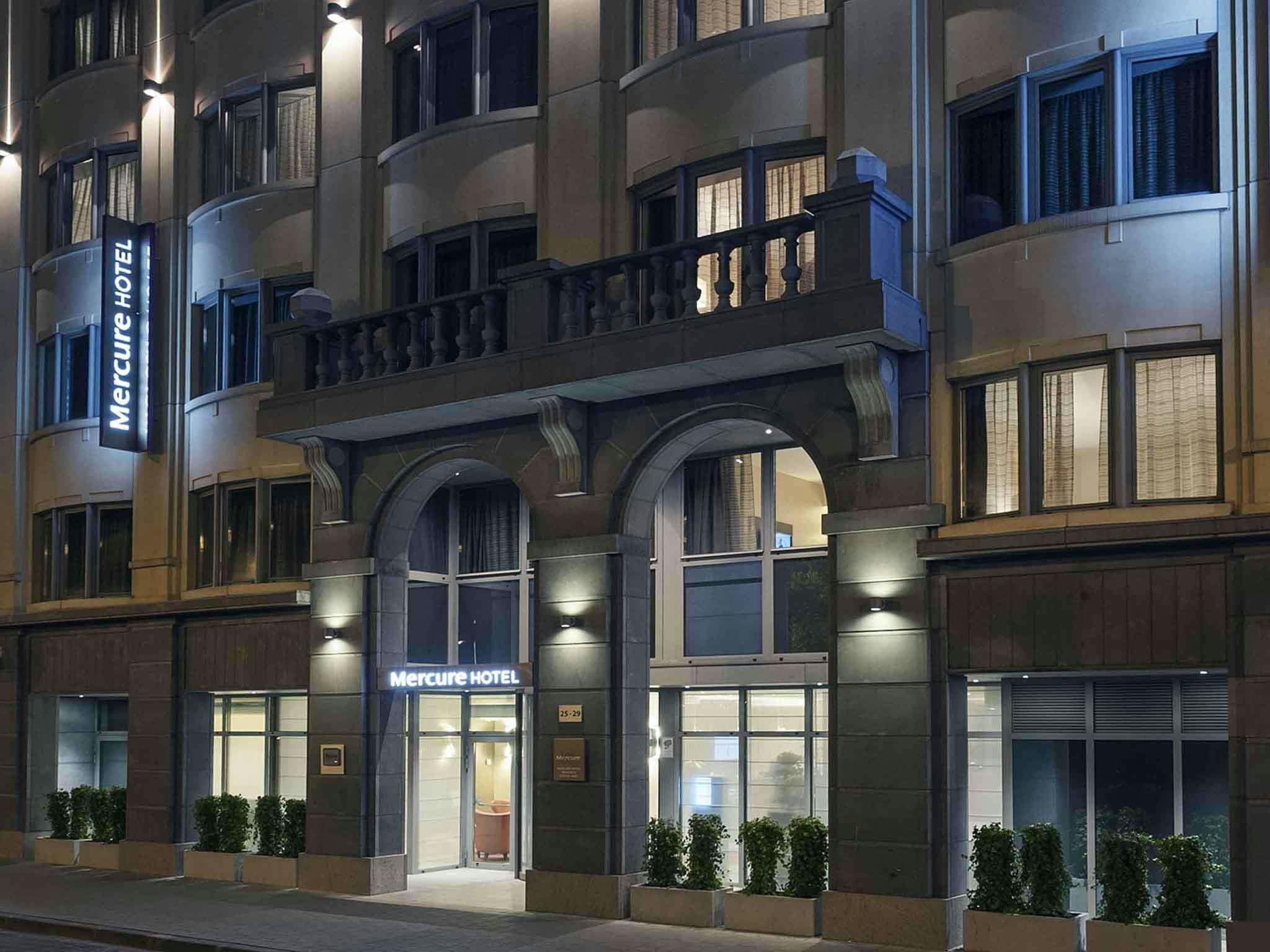 Hotel Hotel Mercure Brussels Centre Midi photo 2