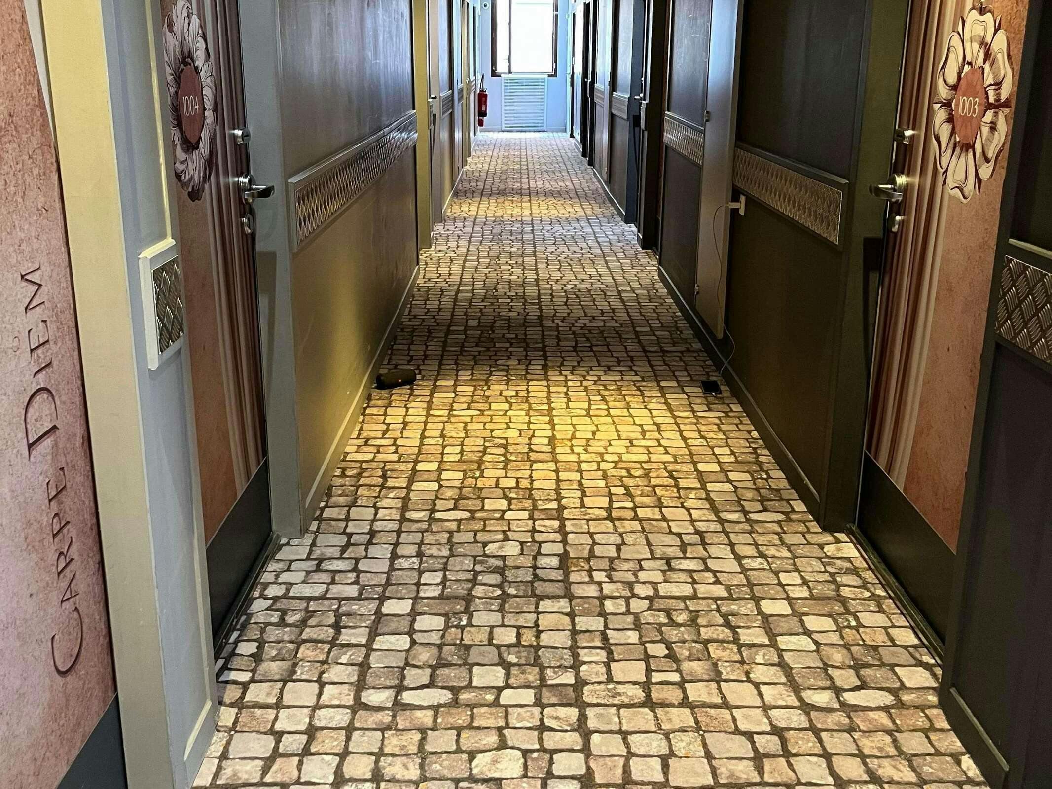 Hotel Ibis Styles Nîmes Gare Centre photo 1